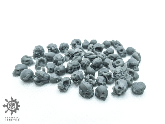 Grimdark skulls and damaged helmets Set- rejected (random pack x25)